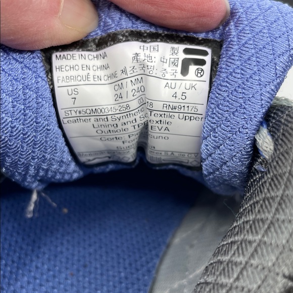 Fila gray sneakers - Picture 6 of 7